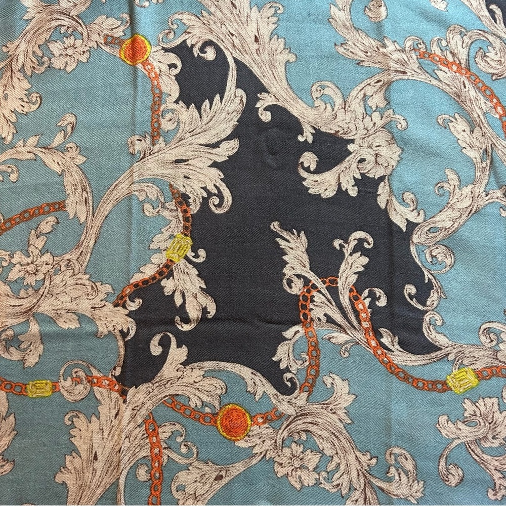 Scarf with two-tone blues with design 78” x 28” - Picture 4 of 6